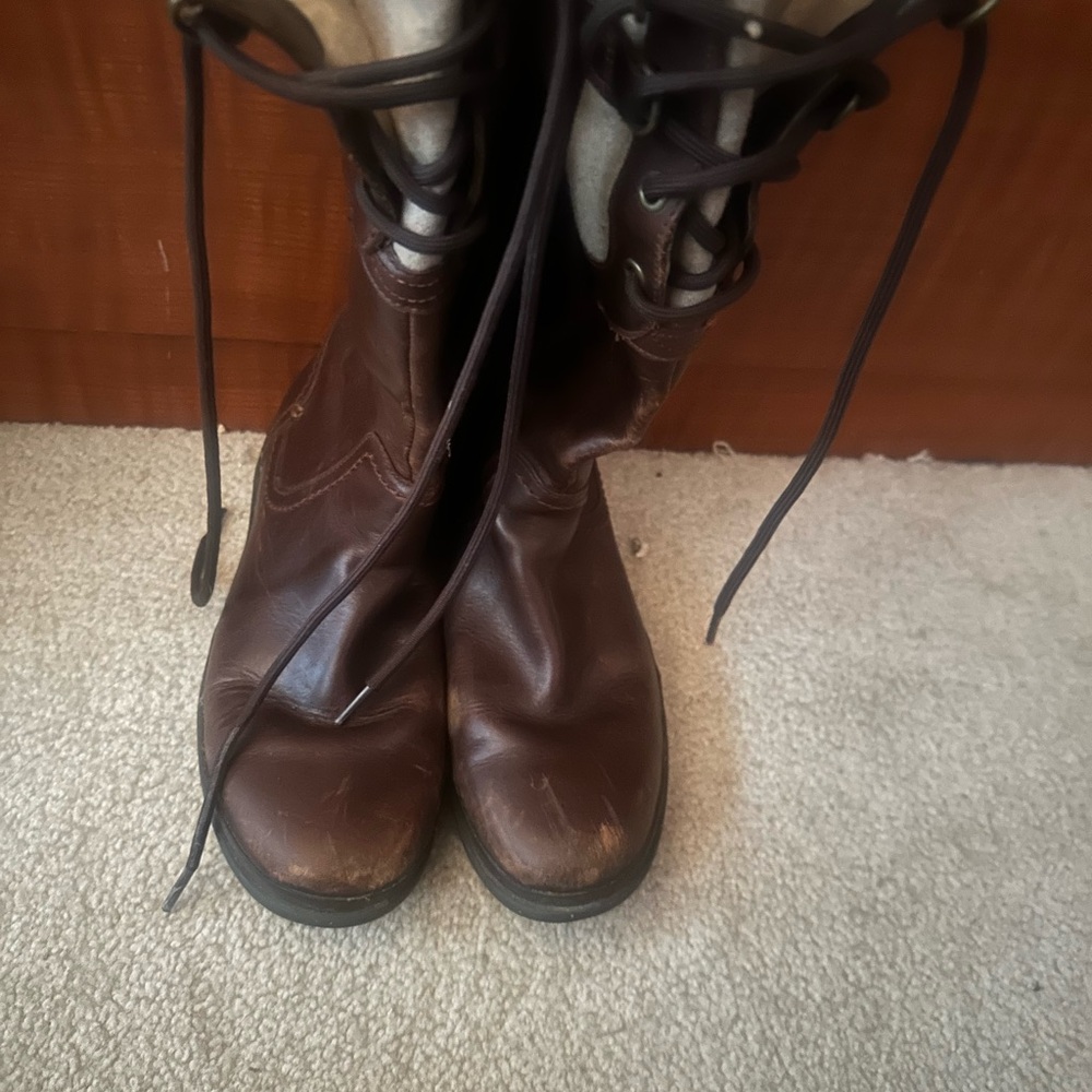 UGG Brown Leather Lace-Up Ankle Boots